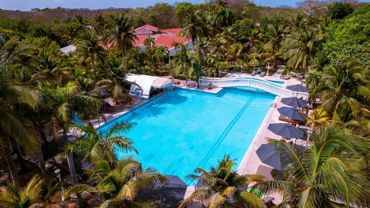 Hotel Cocoliso Island Resort Isla Grande  Exterior foto